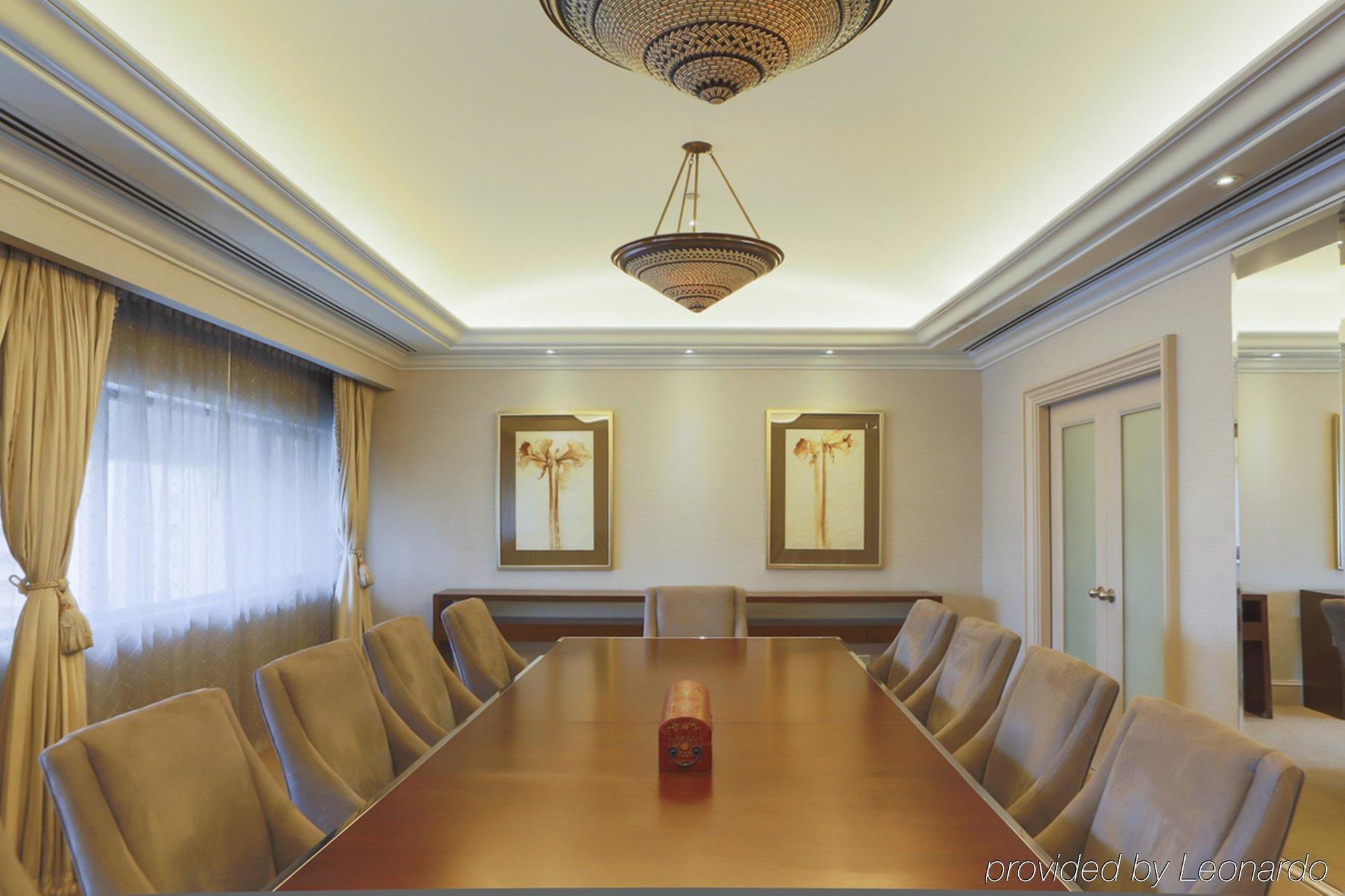 Intercontinental Manila Hotel Makati City Bagian luar foto