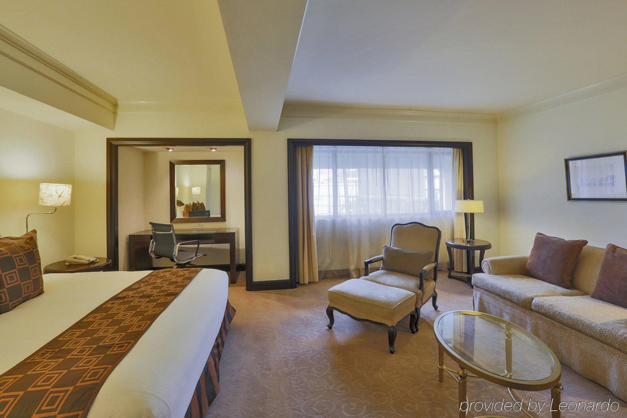 Intercontinental Manila Hotel Makati City Bagian luar foto