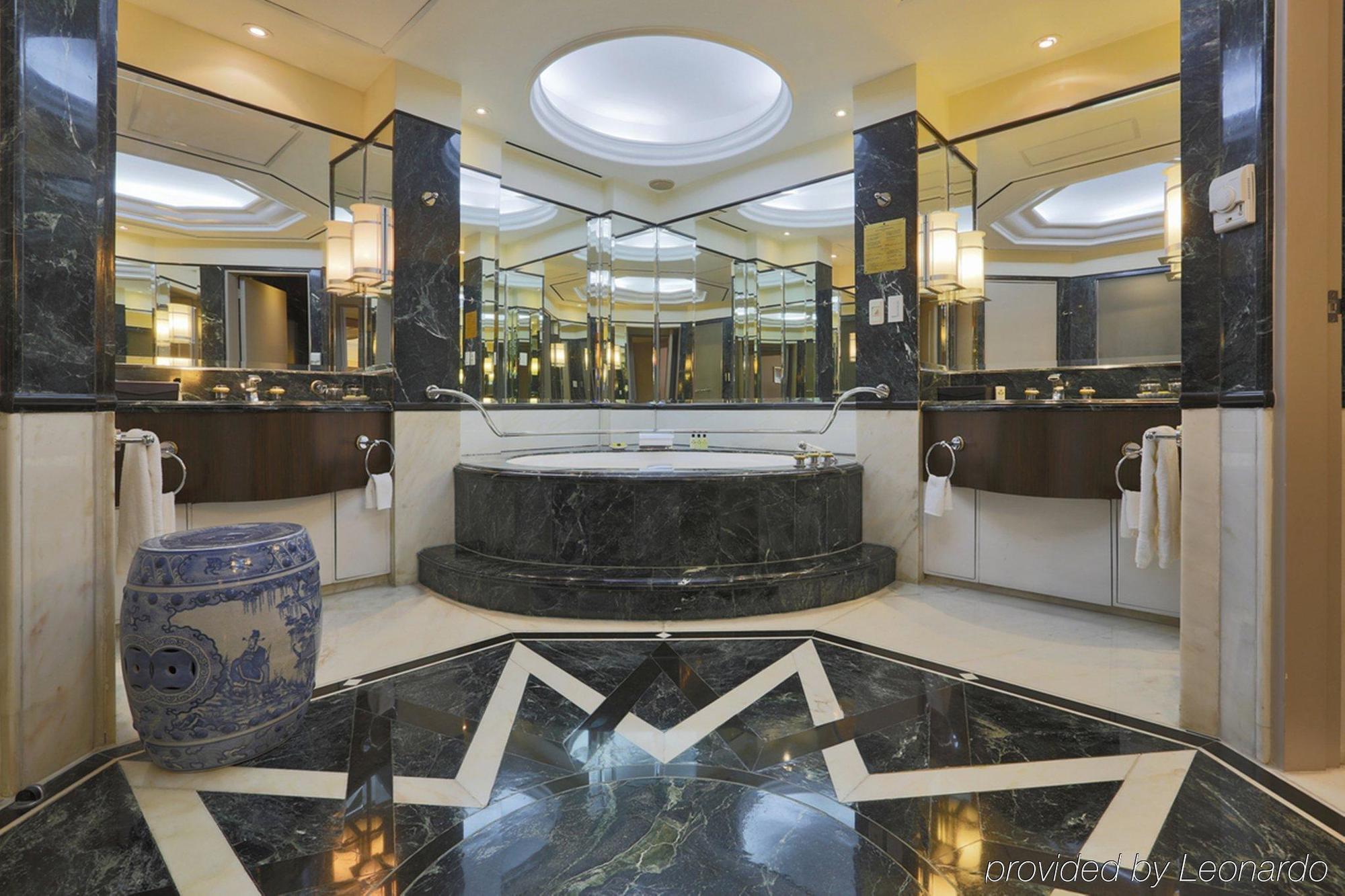Intercontinental Manila Hotel Makati City Bagian luar foto