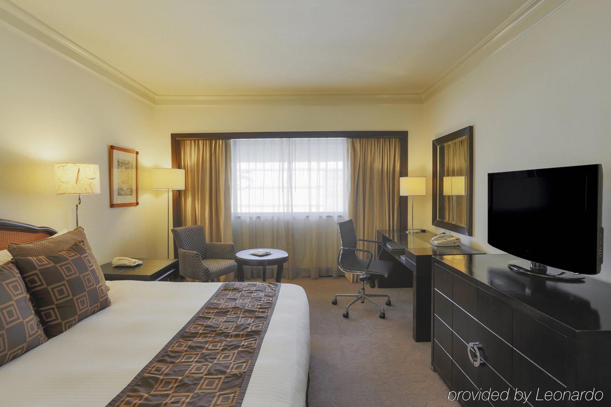 Intercontinental Manila Hotel Makati City Bagian luar foto