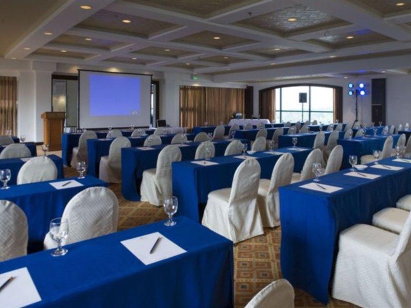 Intercontinental Manila Hotel Makati City Bagian luar foto
